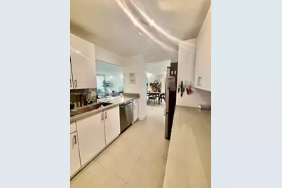 100 Bayview Dr #1906, Sunny Isles Beach, FL 33160 - Photo 10