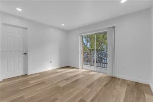 4709 NW 7th St, Miami, FL 33126 - Photo 34