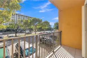 4709 NW 7th St, Miami, FL 33126 - Photo 28