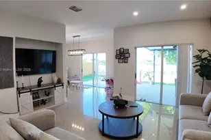 2558 NE 41st Ave, Homestead, FL 33033 - Photo 14
