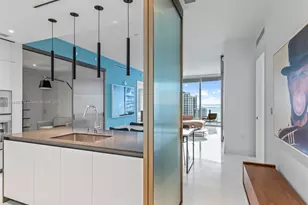 300 Biscayne Blvd Way, Miami, FL 33131 - Photo 6