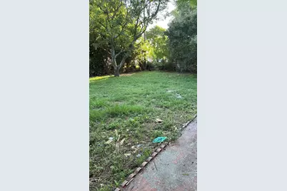 121 NW 188th St, Miami Gardens, FL 33169 - Photo 2