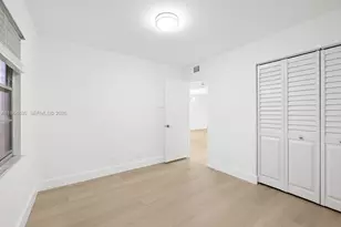 12500 SW 6th St, Pembroke Pines, FL 33027 - Photo 22