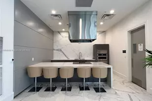 8167 NW 41st St, Doral, FL 33166 - Photo 2