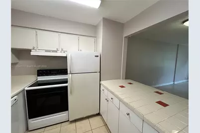 6505 Winfield Blvd #B-18, Margate, FL 33063 - Photo 2