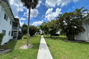 6505 Winfield Blvd, Margate, FL 33063 - Photo 14