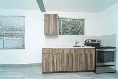 5725 NW 24th Ave, Miami, FL 33142 - Photo 6