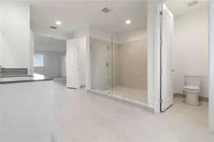 2391 SW 123rd Ter, Davie, FL 33325 - Photo 34