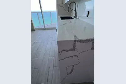 6301 Collins Ave #3002, Miami Beach, FL 33141 - Photo 14