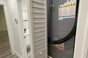 10415 NW 35th Ave, Miami, FL 33147 - Photo 10