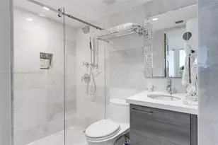 5445 Collins Ave, Miami Beach, FL 33140 - Photo 52