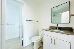 3639 W 11th Ave, Hialeah, FL 33012 - Photo 14