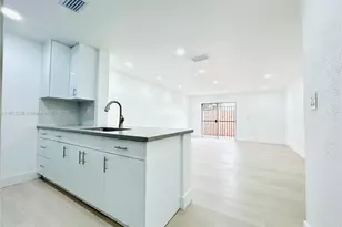 3639 W 11th Ave, Hialeah, FL 33012 - Photo 24