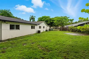 1672 NW 192nd Terrace, Miami Gardens, FL 33169 - Photo 38