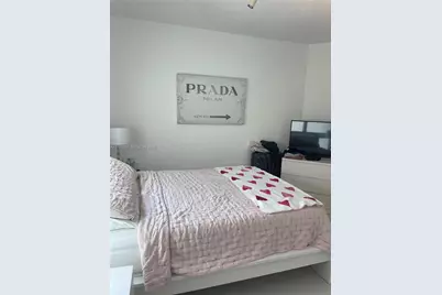 350 S Miami Ave #1108, Miami, FL 33130 - Photo 4
