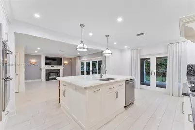 746 Marble Ct, Boca Raton, FL 33432 - Photo 14