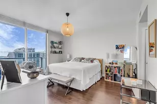 1060 Brickell Ave, Miami, FL 33131 - Photo 8