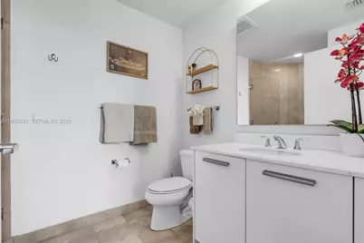 1060 Brickell Ave #3601, Miami, FL 33131 - Photo 10