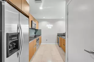 1060 Brickell Ave, Miami, FL 33131 - Photo 6
