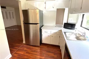 16909 N Bay Rd, Sunny Isles Beach, FL 33160 - Photo 8