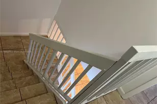 6640 W 24th Ct, Hialeah, FL 33016 - Photo 22