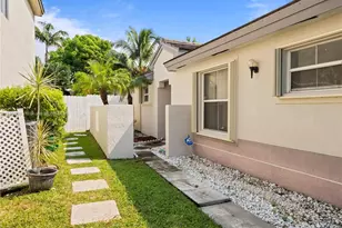19253 NW 22nd St, Pembroke Pines, FL 33029 - Photo 4