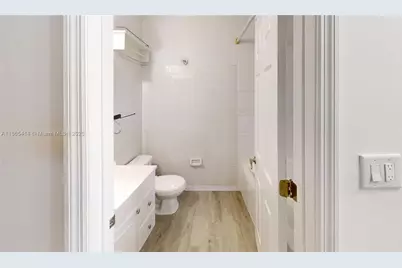 301 N Pine Island Rd #165, Plantation, FL 33324 - Photo 6