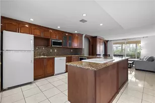 3030 Marcos Dr, Aventura, FL 33160 - Photo 6