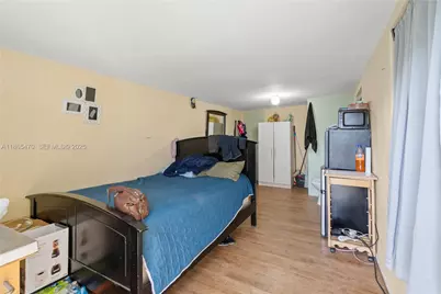 1440 NE 183rd St, North Miami Beach, FL 33179 - Photo 22