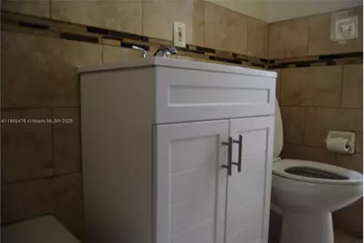 3020 NW 71st St, Miami, FL 33147 - Photo 34