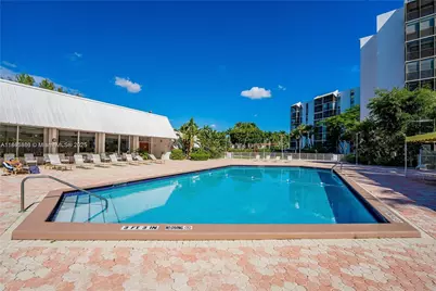 20500 W Country Club Dr #614, Aventura, FL 33180 - Photo 20