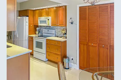 7300 Radice Ct #707, Lauderhill, FL 33319 - Photo 4