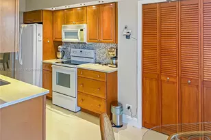 7300 Radice Ct, Lauderhill, FL 33319 - Photo 4