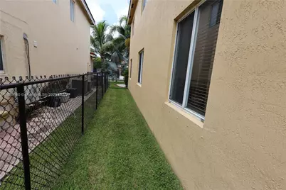20521 NW 7th Ct, Miami Gardens, FL 33169 - Photo 42