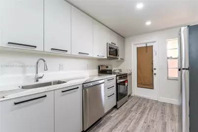 8705 NW 38th Dr #3A, Coral Springs, FL 33065 - Photo 10