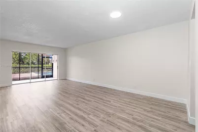 8705 NW 38th Dr #3A, Coral Springs, FL 33065 - Photo 4