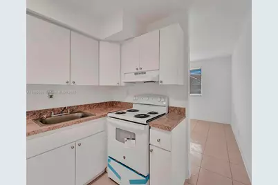 14190 W Dixie Hwy #16, North Miami, FL 33161 - Photo 6