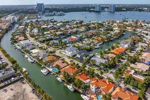 3251 NE 164th St, North Miami Beach, FL 33160 - Photo 62