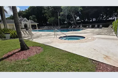 8066 Sanibel Dr #8066, Tamarac, FL 33321 - Photo 22