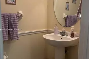 8066 Sanibel Dr, Tamarac, FL 33321 - Photo 8