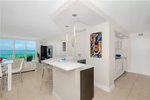 6917 Collins Ave, Miami Beach, FL 33141 - Photo 14