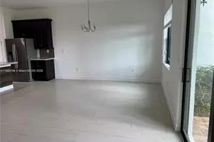 11539 SW 13th Dr, Pembroke Pines, FL 33025 - Photo 4