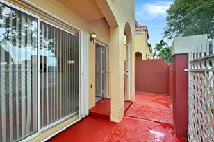 8515 NW 3rd Ln, Miami, FL 33126 - Photo 14