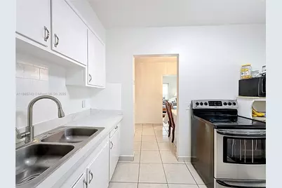 675 W 30th St, Hialeah, FL 33012 - Photo 6