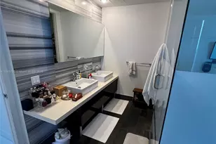 1100 Biscayne Blvd, Miami, FL 33132 - Photo 14