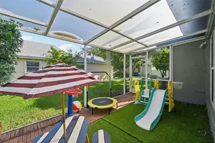 10681 Lago Welleby Dr, Sunrise, FL 33351 - Photo 36