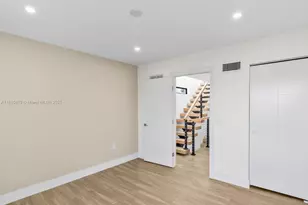 1134 71st St, Miami Beach, FL 33141 - Photo 44