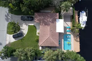 2349 SE 12th St, Pompano Beach, FL 33062 - Photo 2