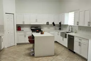 1035 NE 36th Ave, Homestead, FL 33033 - Photo 18