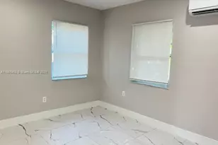 922 NW 2nd St, Miami, FL 33128 - Photo 2